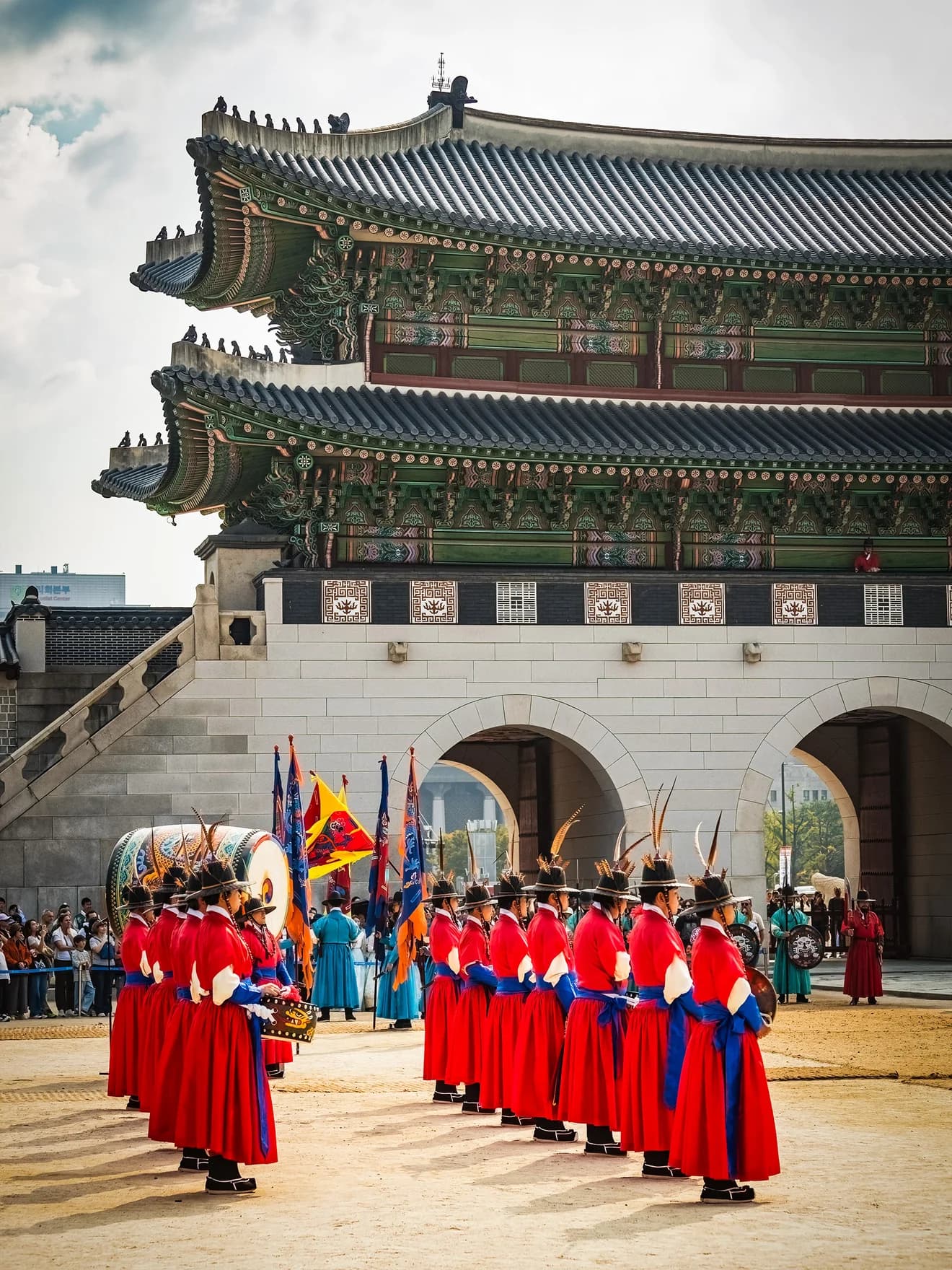 Royal guard changing ceremony at Gyeongbokgung Palace — Seoul tour